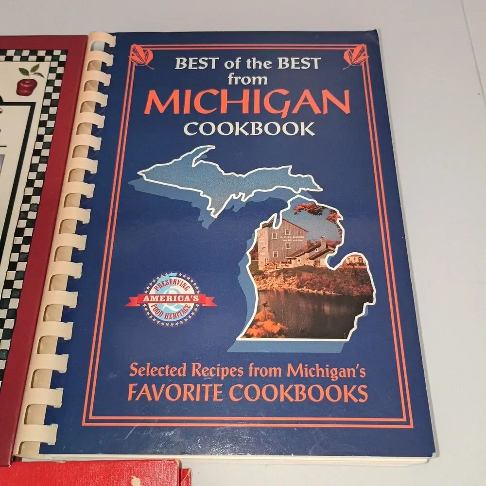 Lot 3 Vintage Cookbook-Best of Michigan-Grandma's Casseroles-A Campbell Cookbook